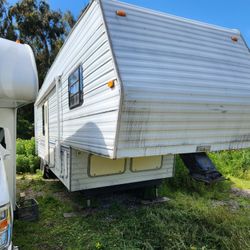 1997 Wildwood By Forest River Fifthwhell 