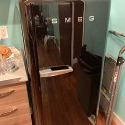 SMEG MCM RETRO Refrigerator 