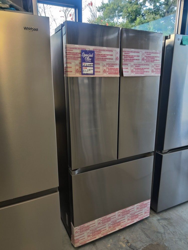 New Samsung
25 cu. ft. Standard Depth 3-Door French Door Smart Refrigerator in Stainless Steel with