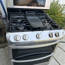 Of Stainless Steel Gas Range Double oven 