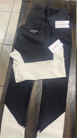 WeWoreWhat Leggings And bra Set