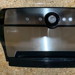 Food saver sealer Retail For 99.99