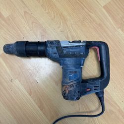 Bosch RH540M  12 Amp 1-9/16 in. Corded Variable Speed SDS-Max Combination Concrete/Masonry Rotary Hammer Drill 