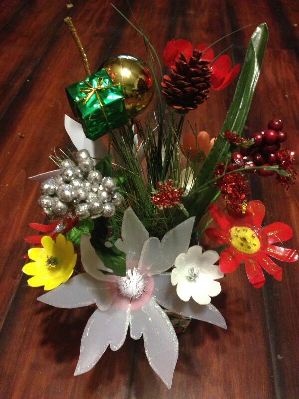 Hansmade craft flowers from recycler materials