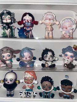 Pop Mart Skullpanda Lot