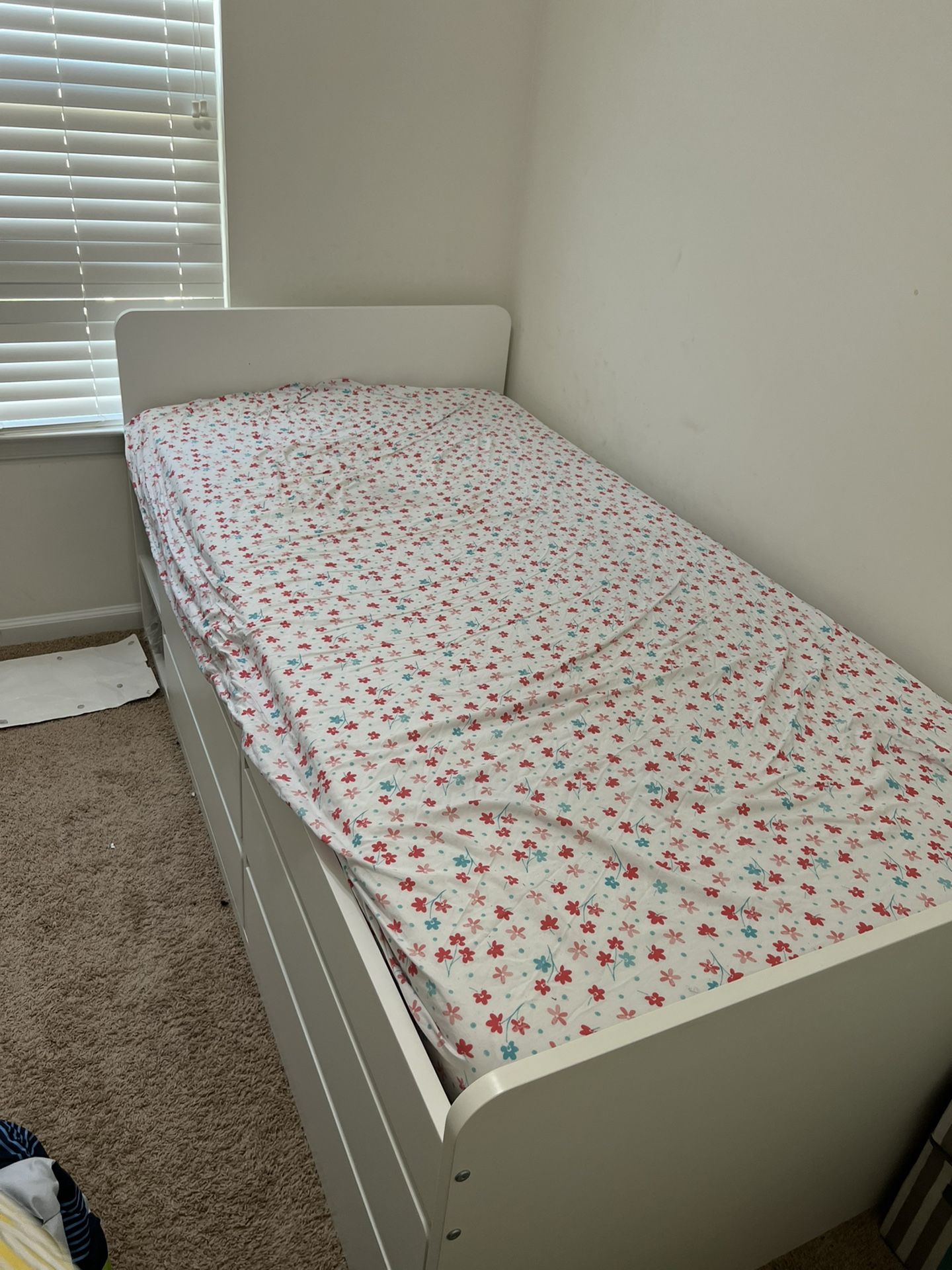 Kids bed With 4 Drawers Storage