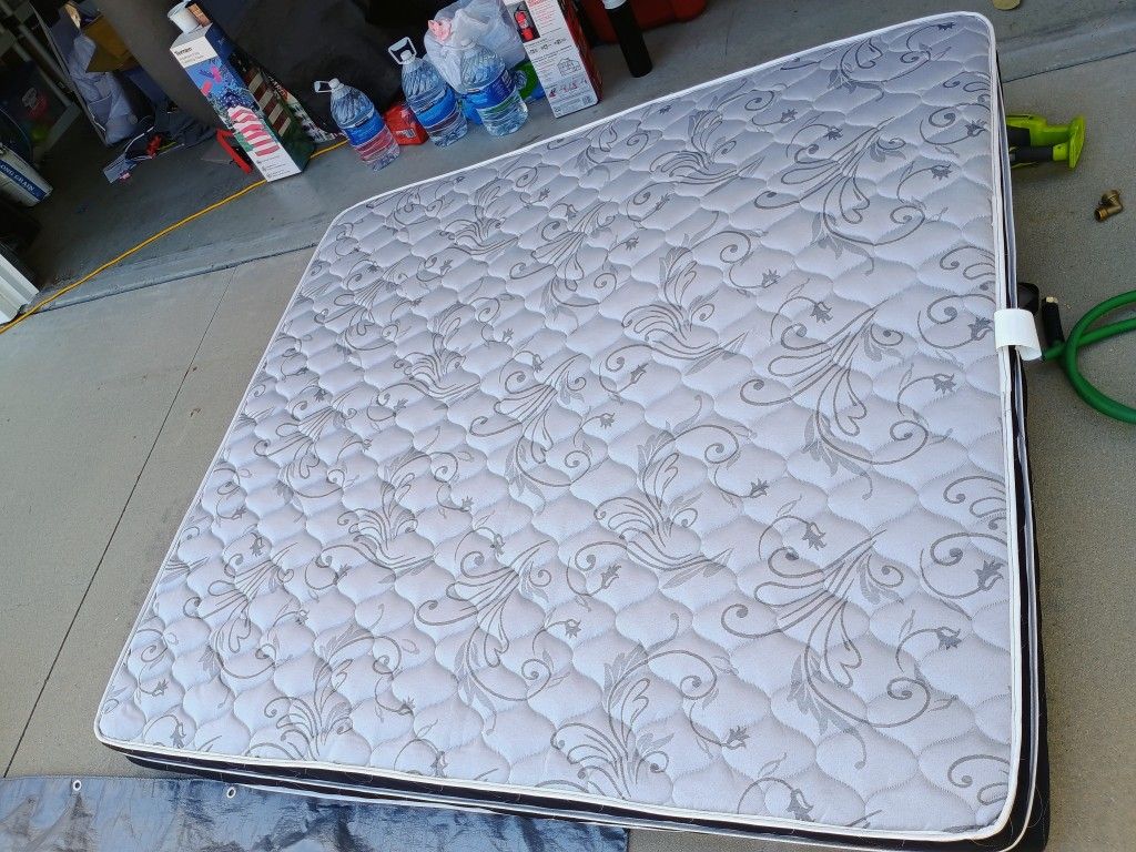 RV Mattress Size Is Olympic Queen