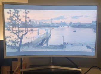 Samsung 32" curved monitor