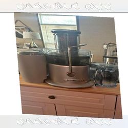 Breville Cold Press Juicer - Nutrition-Rich Juice follow hundred