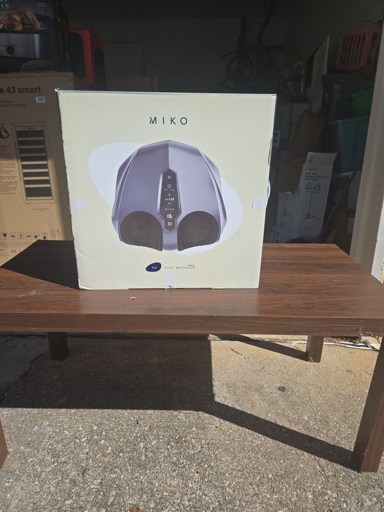 Miko Shiatsu Foot Massager with Heat Kneading and Rolling and Pressure Settings - 2 Wireless Remotes