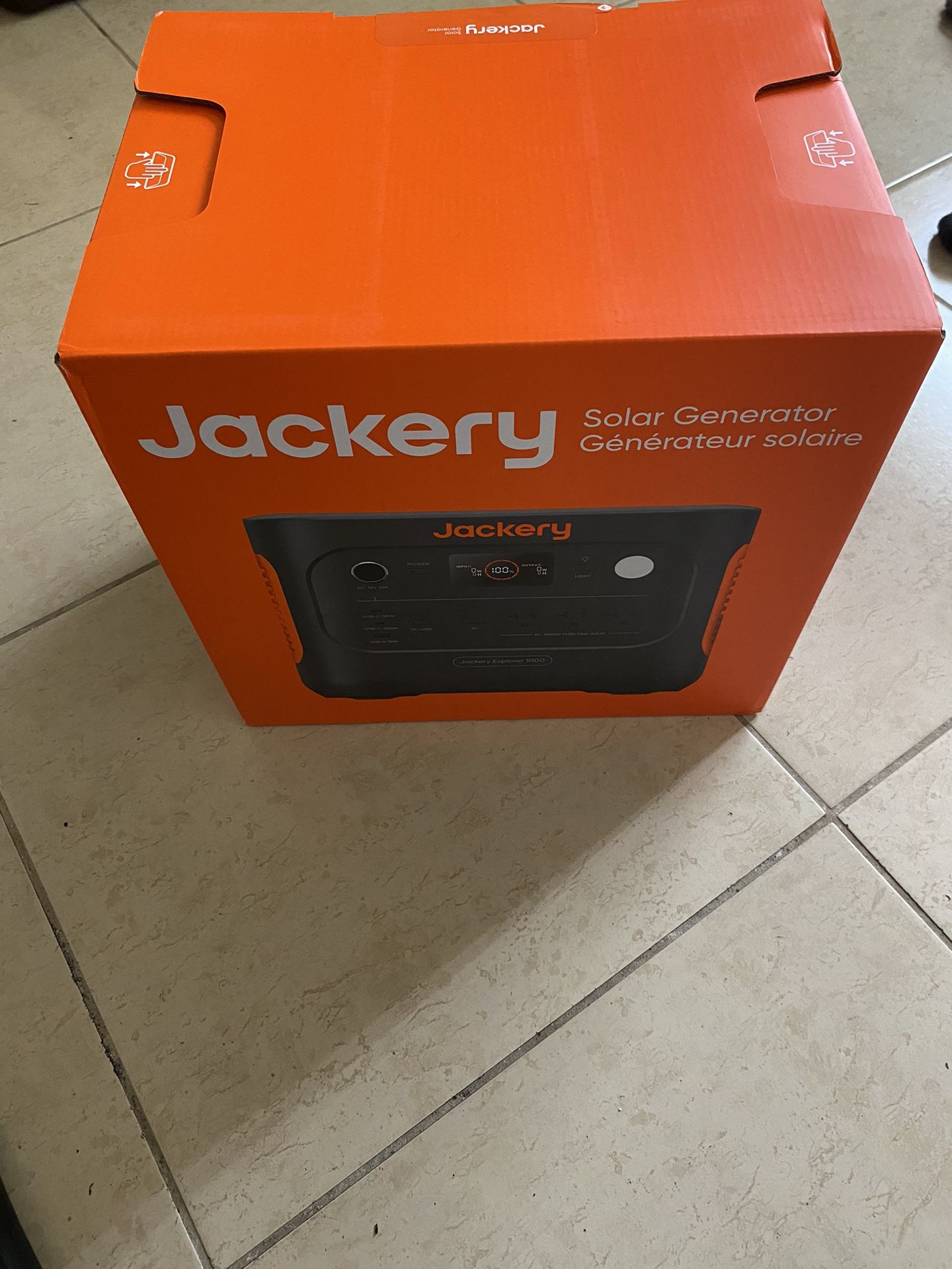 Jackery Solar Generator 