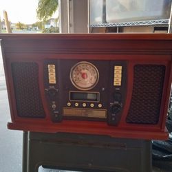 Old Style Radio 