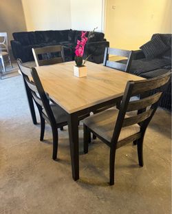 Black dining set: table + 4 chairs. 🪑 Available✅ready to deliver! 🚚