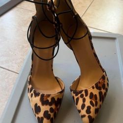 LADIES LEOPARD HEELS BRAND NEW SIZE 6
