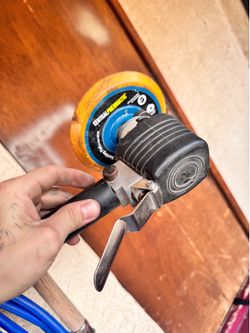 Air pressure sander