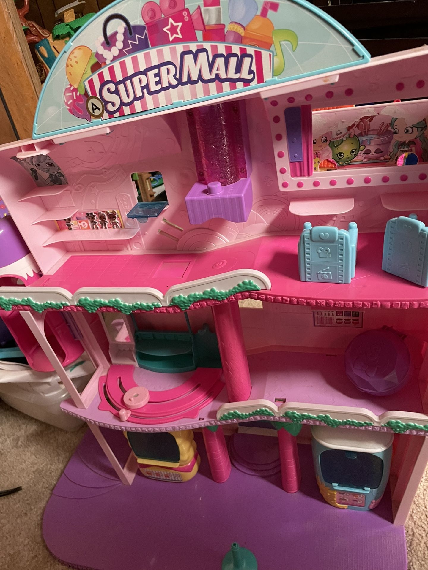 Play Sets And Doll Houses