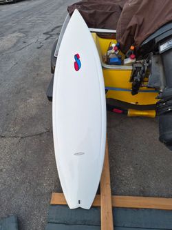 🏄‍♂️🌊NICE TUF LITE SURF BOARD MADE BY SURFTECH🏄‍♂️🌊