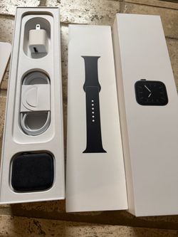 Apple Watch brand new