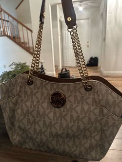 Michael Kors MK Signature Tote Bag