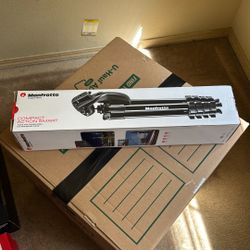 Manfrotto Compact Action Tripod
