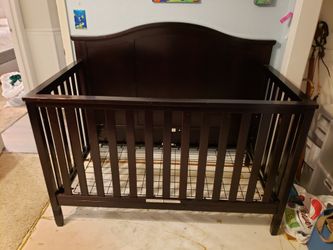 Solid Espresso Crib