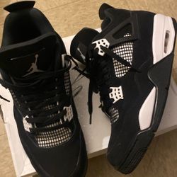 White Thunders STOCKX Verified With Receipt Slightly Used
