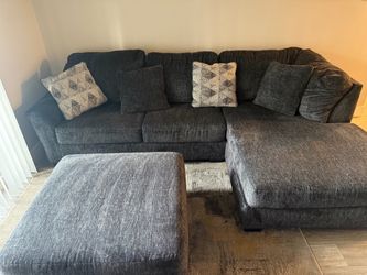 Ashley Furniture Biddeford 2-piece sectional with chaise and matching oversized ottoman