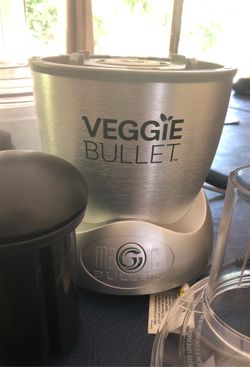 Almost New Veggie Bullet