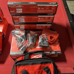 Milwaukee M12 Fuel Drill Set 