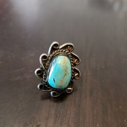 Beautiful Vintage Sterling Silver TURQUOISE Ring Size 5