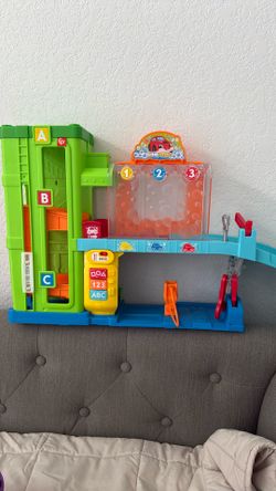 Little People Car Wash 