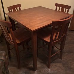 Kitchen Table, 4 Chairs