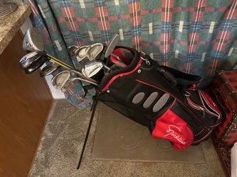 Golf club set and bag with accessories