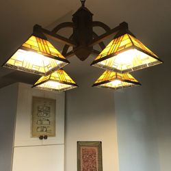 Kichler Stained Glass Tiffany Style Chandelier 