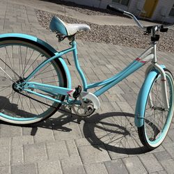 Schwinn Beach Cruiser