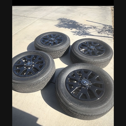 Set Of 4 Toyo Open Country HT Tires  245/70R/17 from brand new Tacoma will also fit 4 runner