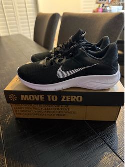 Nike Flex Experience Run size 7