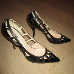 Authentic Giorgio Armani leather heels
