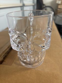 New Clear Plastic Skull Cups – 12-Pack Cases & Bulk Deals