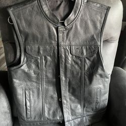 Leather Biker Vest Size M Brand New 