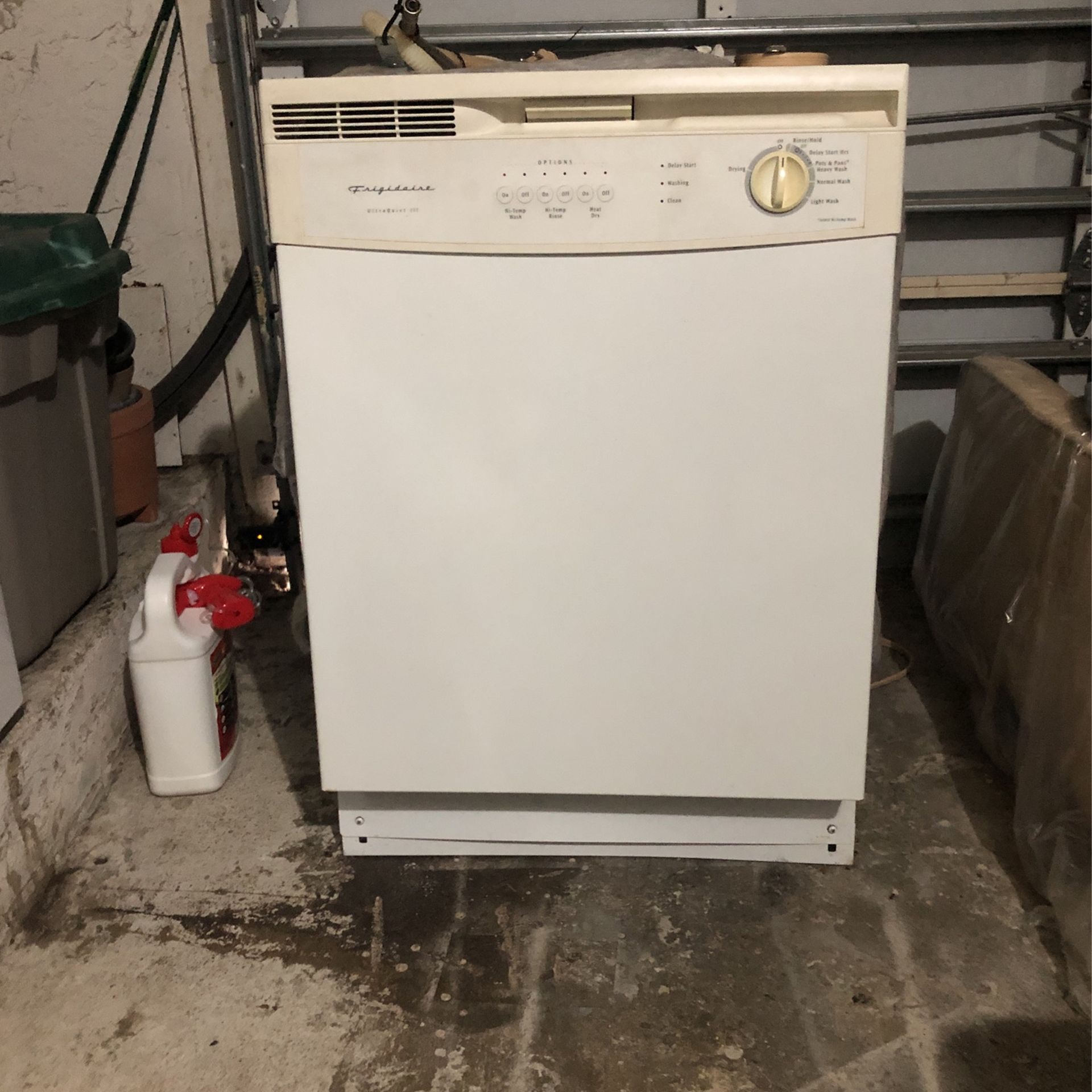 Frigidaire Dishwasher 