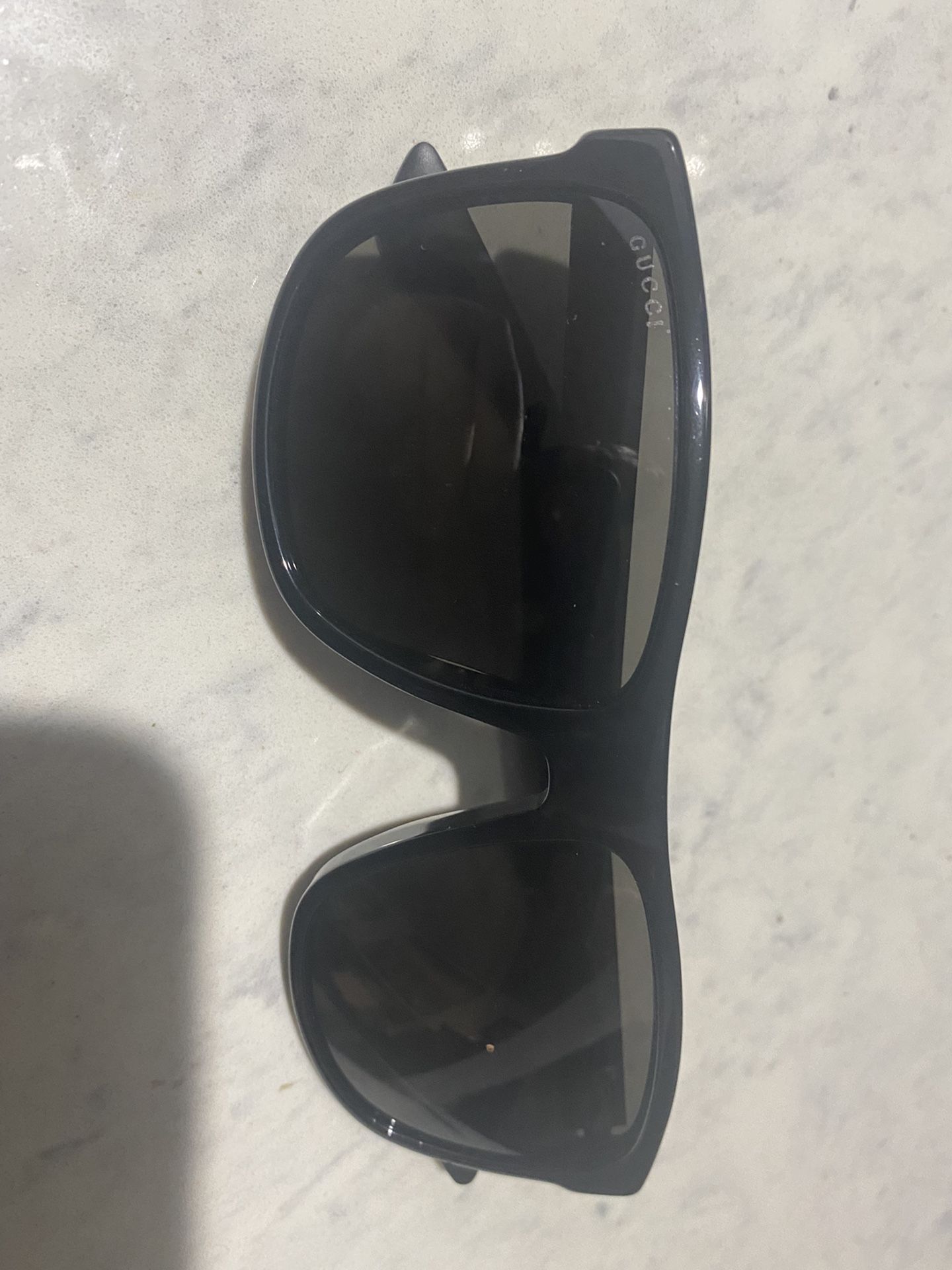 Polarized Mens Gucci Sunglasses **Authentic** (Black)