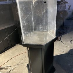 50 GALLON FISH TANK FOR SALE!!! 
