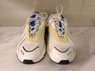 Adidas Ozelia White/Blue – Like New – Worn Once – Size  8.5