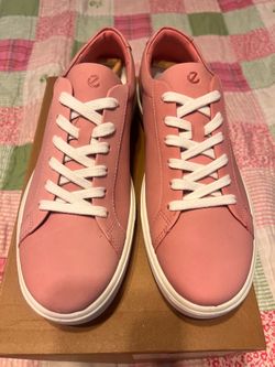 ECCO /MUAVE Shoes women 7/7.5 NEW