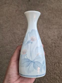Japanese Floral Mino Ware Sake Bottle