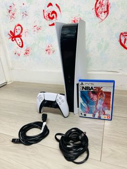 PlayStation 5  - Disc Version - 825GB  , Bonus 1 Game  NBA2K22 ( Used )