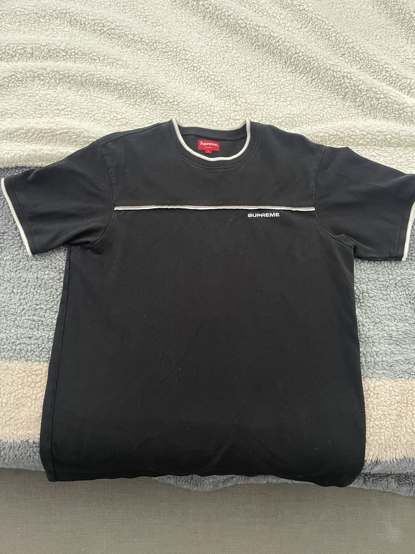 Supreme T-Shirt (Size Large)