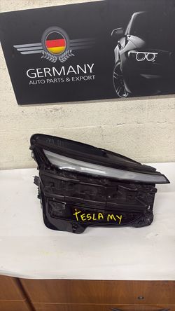 Tesla. Model Y. Juniper 2026 rh headlight  Oem