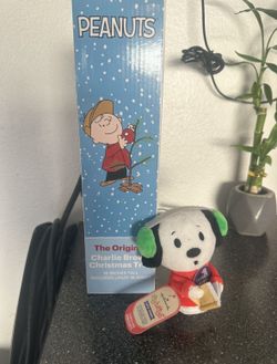 The Original Charlie Brown Christmas Tree. 18” H,  Inc., Linus Blanket, Ornament &  Carolyn Snoopy Plush, Last One, No Holds, Trades Or Deliveries, 